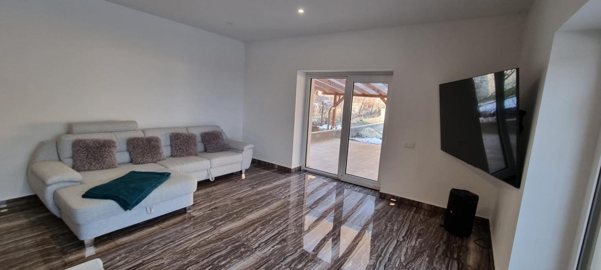 Hos Vendeghaz Miskolc -Oenallo Vendeghaz, Mely Csak Az Oenoeke Buitenkant foto